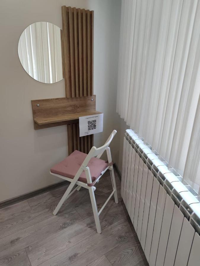 Flowers Apartment ドブリチ エクステリア 写真
