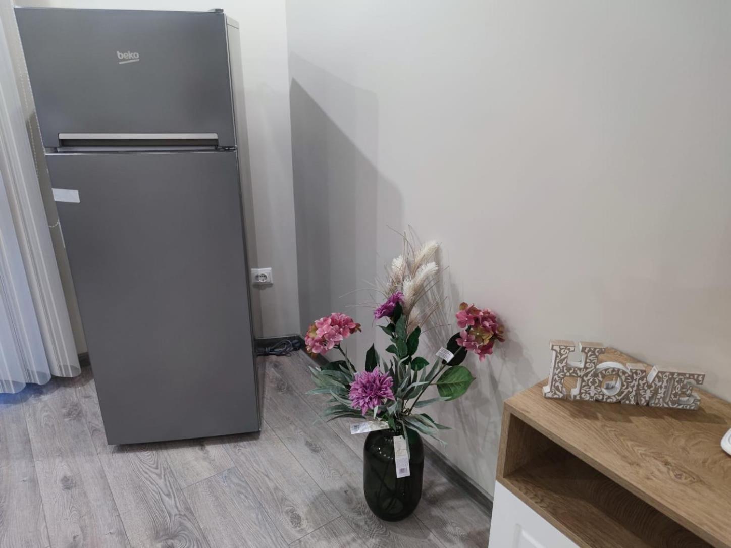 Flowers Apartment ドブリチ エクステリア 写真