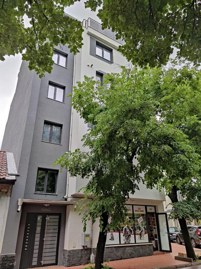 Flowers Apartment ドブリチ エクステリア 写真